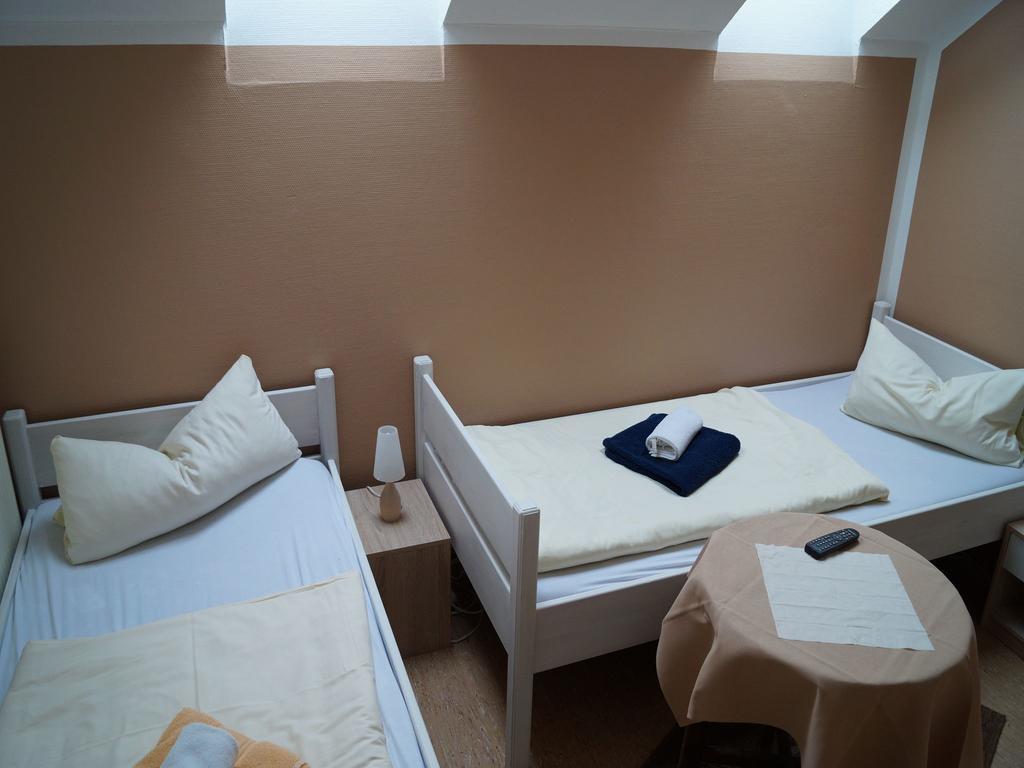 Gasthuus Ulenhoff Hotel Westoverledingen Room photo